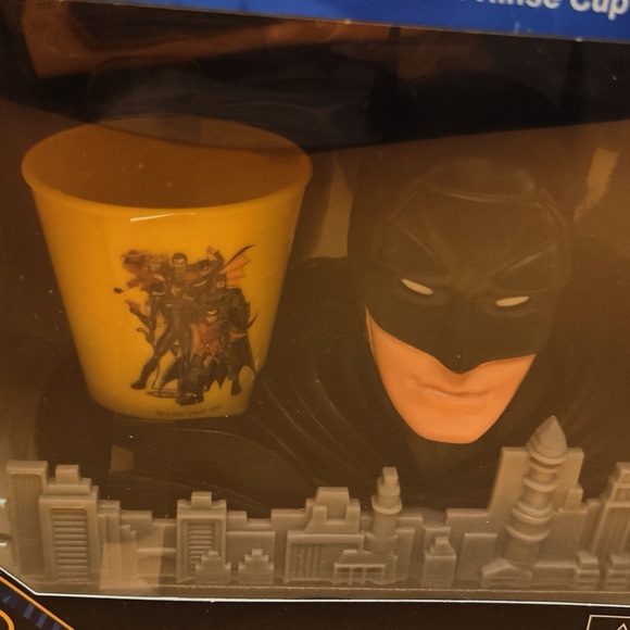 DC Batman 3 piece Smile Set - Picture 2 of 9